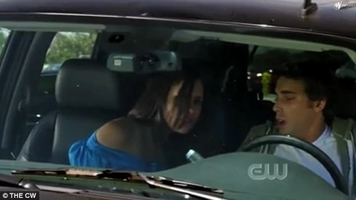 3E38555900000578 4308208 Saving face With her raven tresses obscuring her face Wendy shee a 5 1489400991100 jpeg