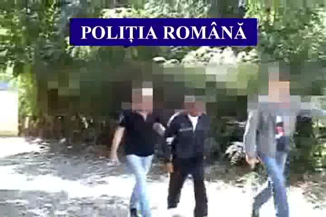 Bărbatul a fost reţinut de oamenii legii