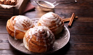 Rulouri cu scortisoara  Sursa foto shutterstock 779739883 jpg