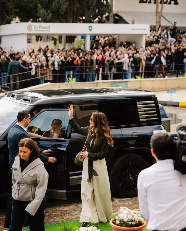 Regina Rania, vizită la Universitatea din Iordania, Foto Instagram (2) jpg