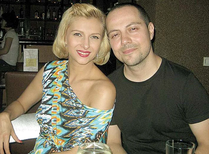 
    Lora și Dan Badea au meditat  îndelung dacă să se  despartă sau nu  