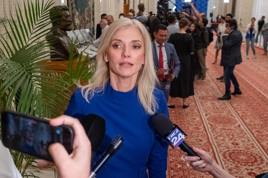 Gorghiu, atac la Bolojan după decizia de a susține un guvern cu miniștri PSD: „Eram pe punctul de a fi dați afară că am votat guvernul Veștea”