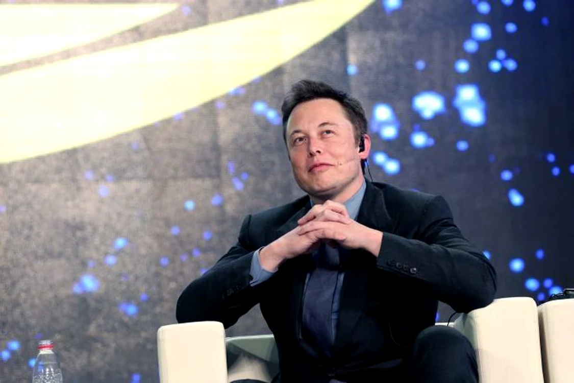 
    Musk a lucrat în trecut într-o fabrică de cherestea @shutterstockclickpentrufemei.ro  