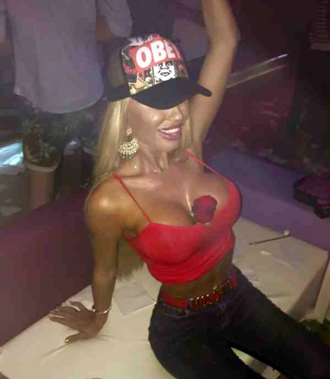 Loredana Chivu şi-a găsit partenerul perfect: un trandafir