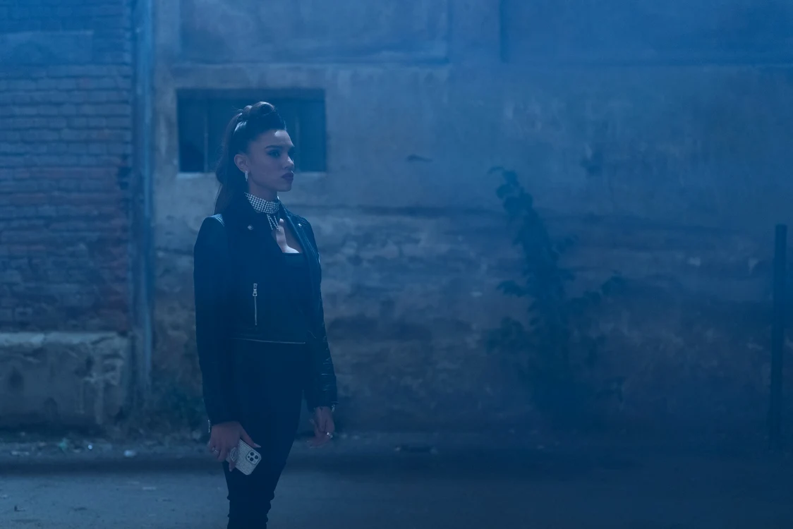 Karmen, fiica lui Adi Minune, în „Clanul“