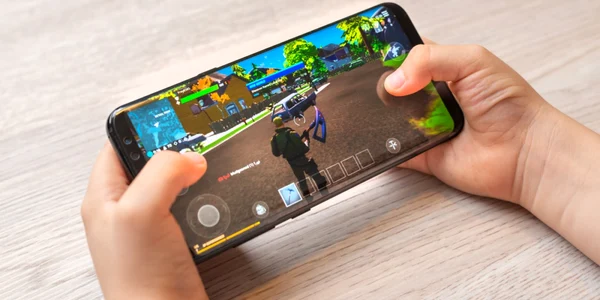 Fortnite jucat pe smartphone cu Android FOTO Shutterstock