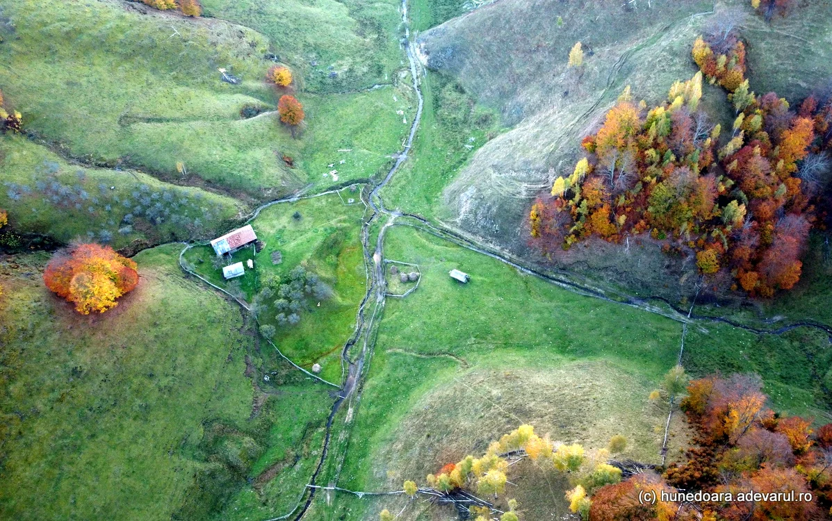Chicera Izvorului, în Lunca Ponorului. Foto: Daniel Guță