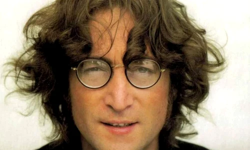 John Lennon, de la copilul abandonat de părinți, la cel mai iubit muzician al tuturor timpurilor jpeg