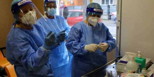 vaccin covid 19 administrat la Deva foto ADEVARUL Daniel Guta