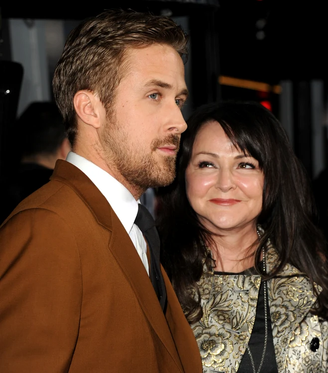 Ryan Gosling o iubește foarte mult pe mama sa