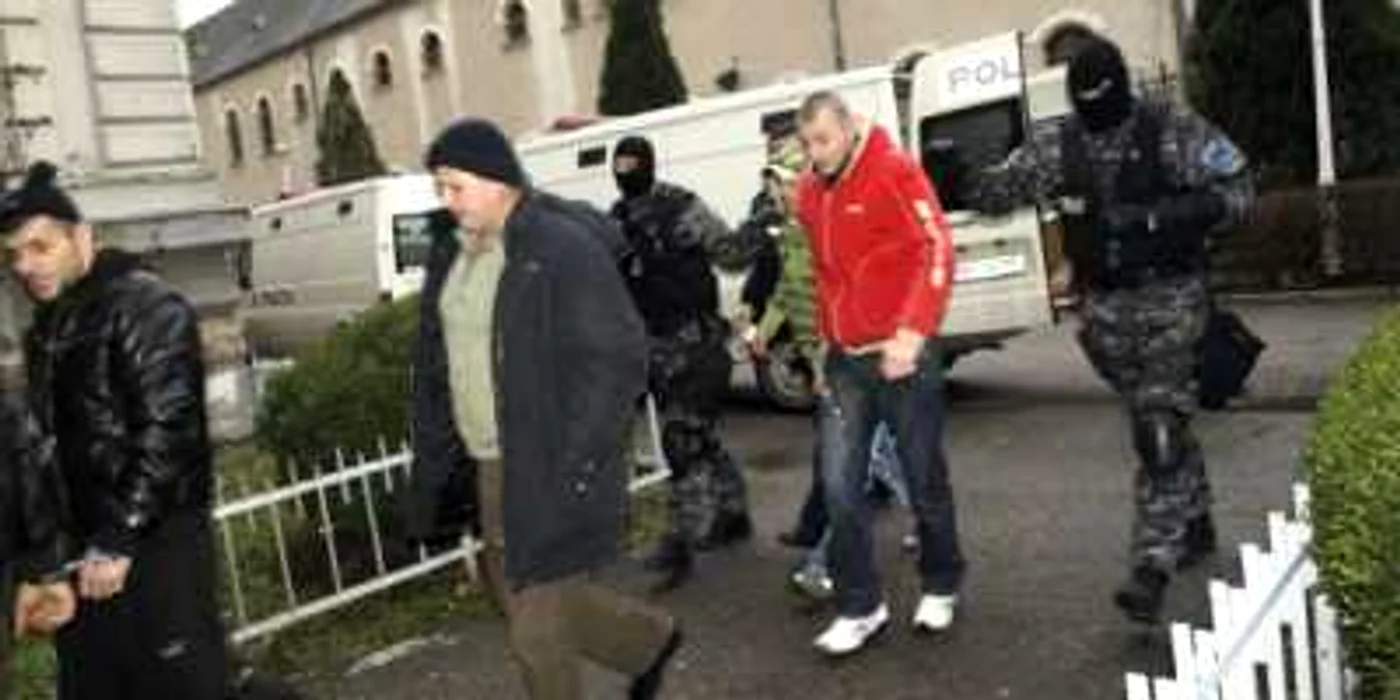 "Mafia cuprului" a fost adusă în faţa instanţei Tribunalului Hunedoara.