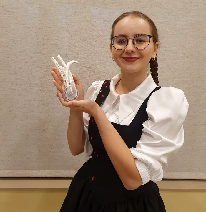 Inima artificială cu care studenții au câștigat marele premiu Sursa foto: Mavis Artificial Heart