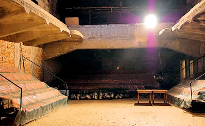 Teatrul Vechi din Arad