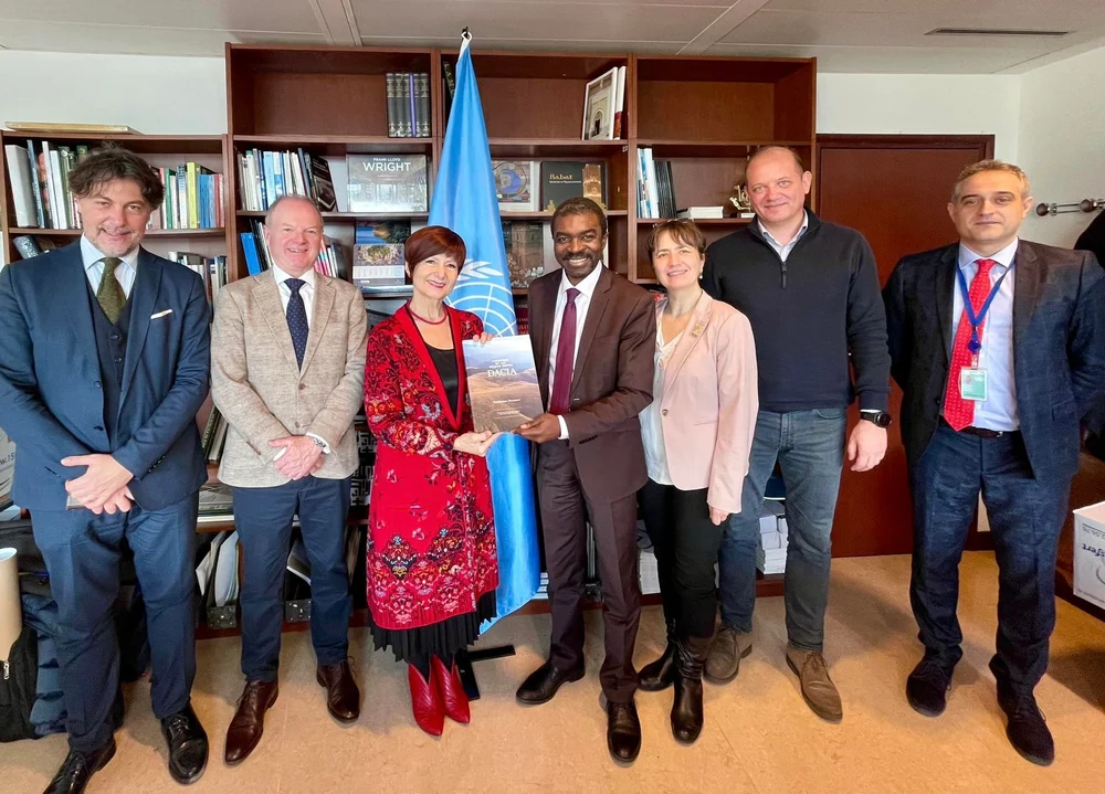 Ambasadoarea Simona Miculescu: Comunicarea proactivă nu e opțională. Dacă nu comunicăm, nu existăm. Podcastul lui Ionuț Vulpescu