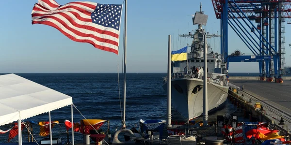 Vas american sosit in baza navala Oceakov FOTO Flickr