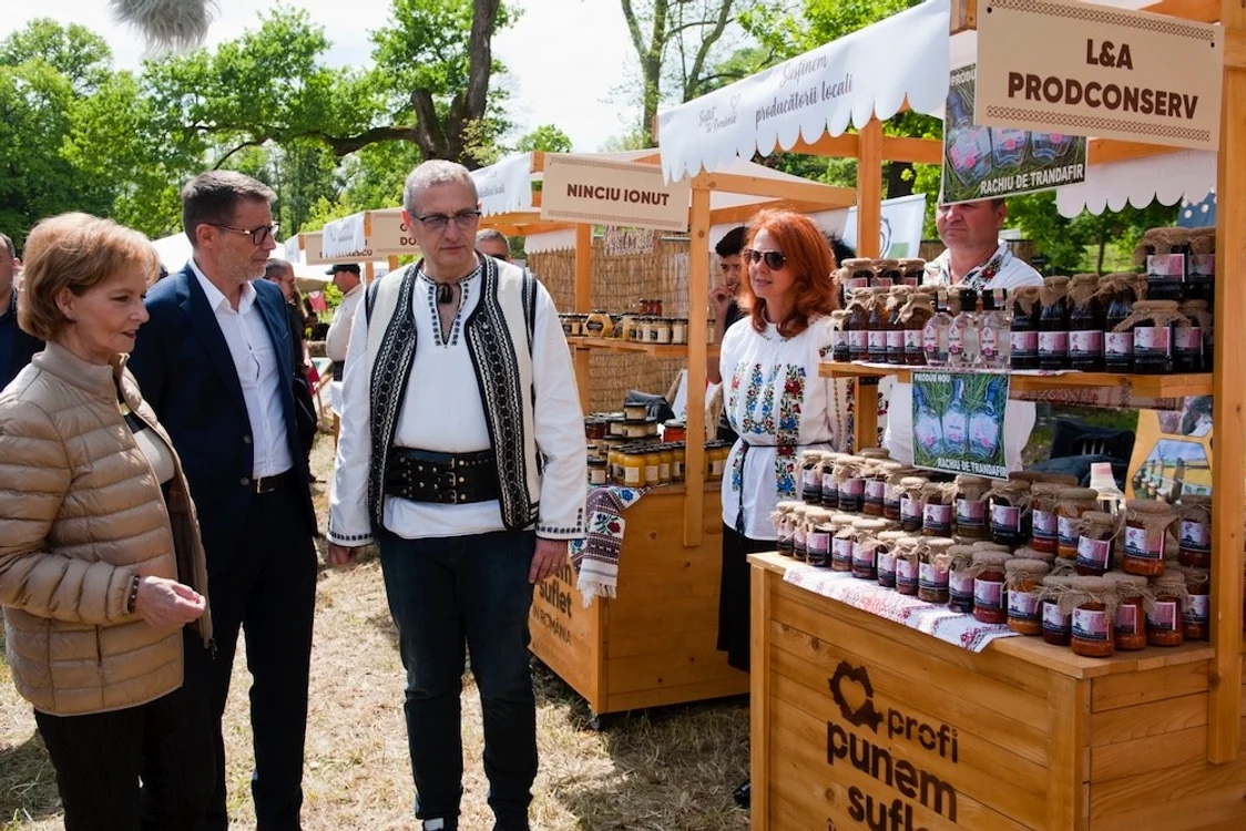 De Florii, Domeniul Regal Săvârșin a găzduit festivalul „Suflet de România” - foto Facebook
