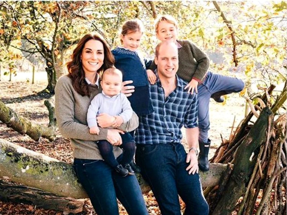 Fotografia Ducilor de Cambridge a fost primită cu laude de către admiratorii Casei Regale Britanice