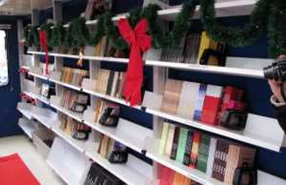 Bibliobusul va promova cartea şi lectura 