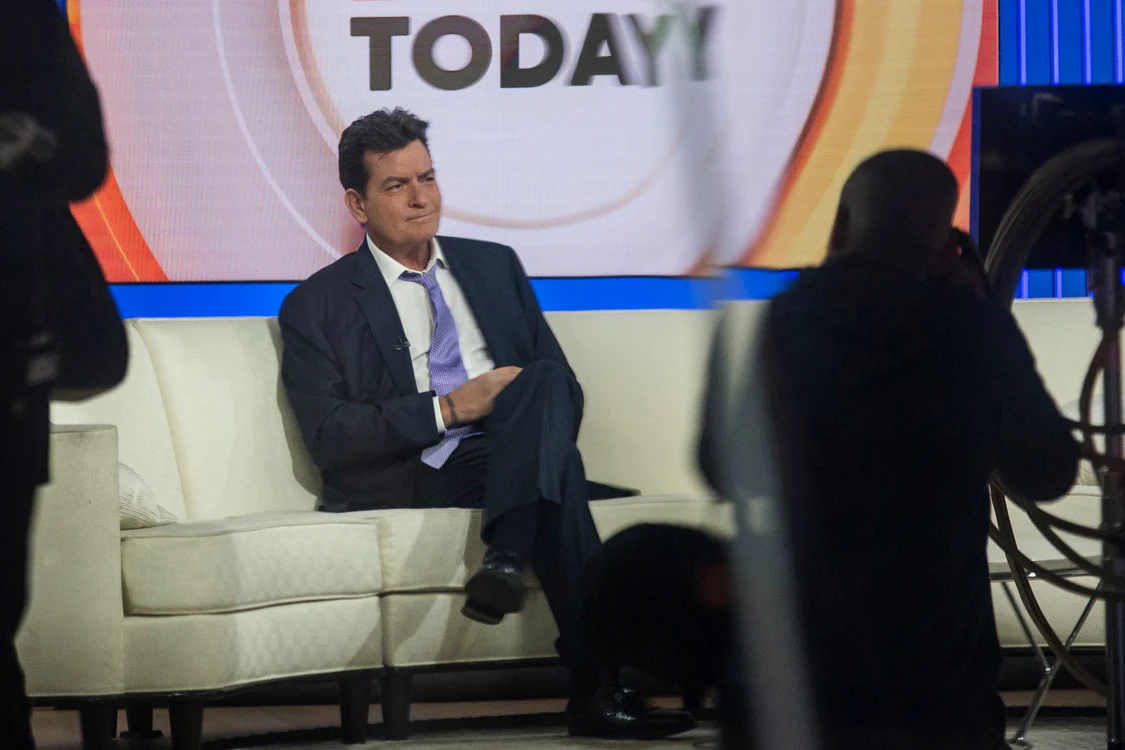 
    Charlie Sheen, alături de tatăl său, actorul Martin SheenFoto: Getty Images  
