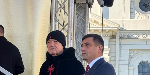 George Simion a fost prezent la Hramul Sf  Parascheva alături de Gigi Becali   Foto Facebook jpeg