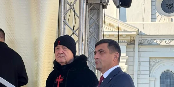 George Simion a fost prezent la Hramul Sf  Parascheva alături de Gigi Becali   Foto Facebook jpeg