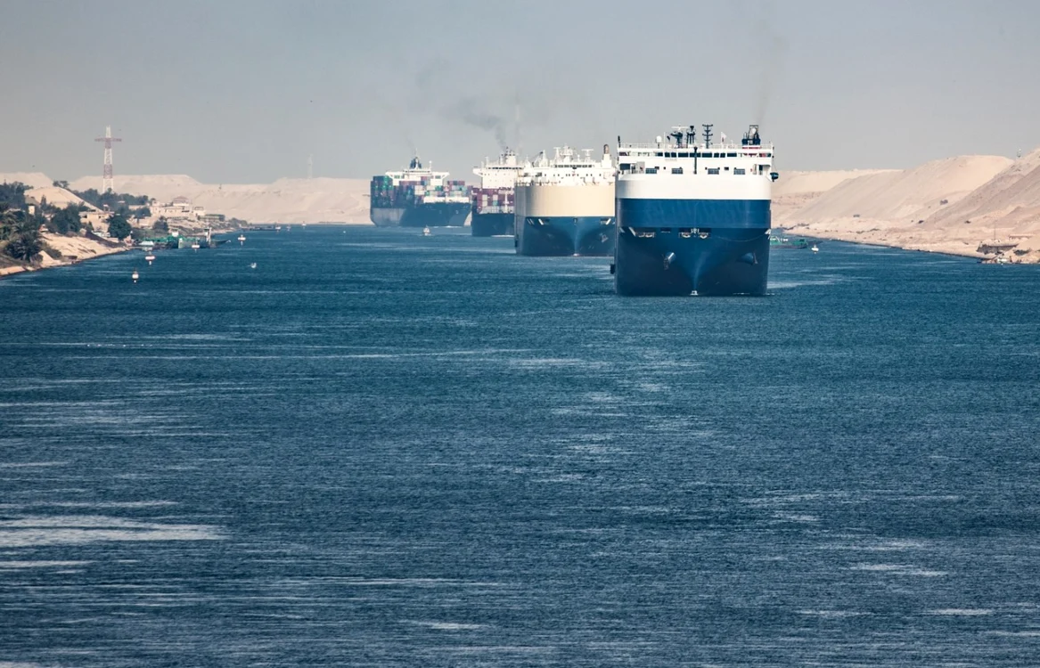 Canalul Suez Foto Shutterstock