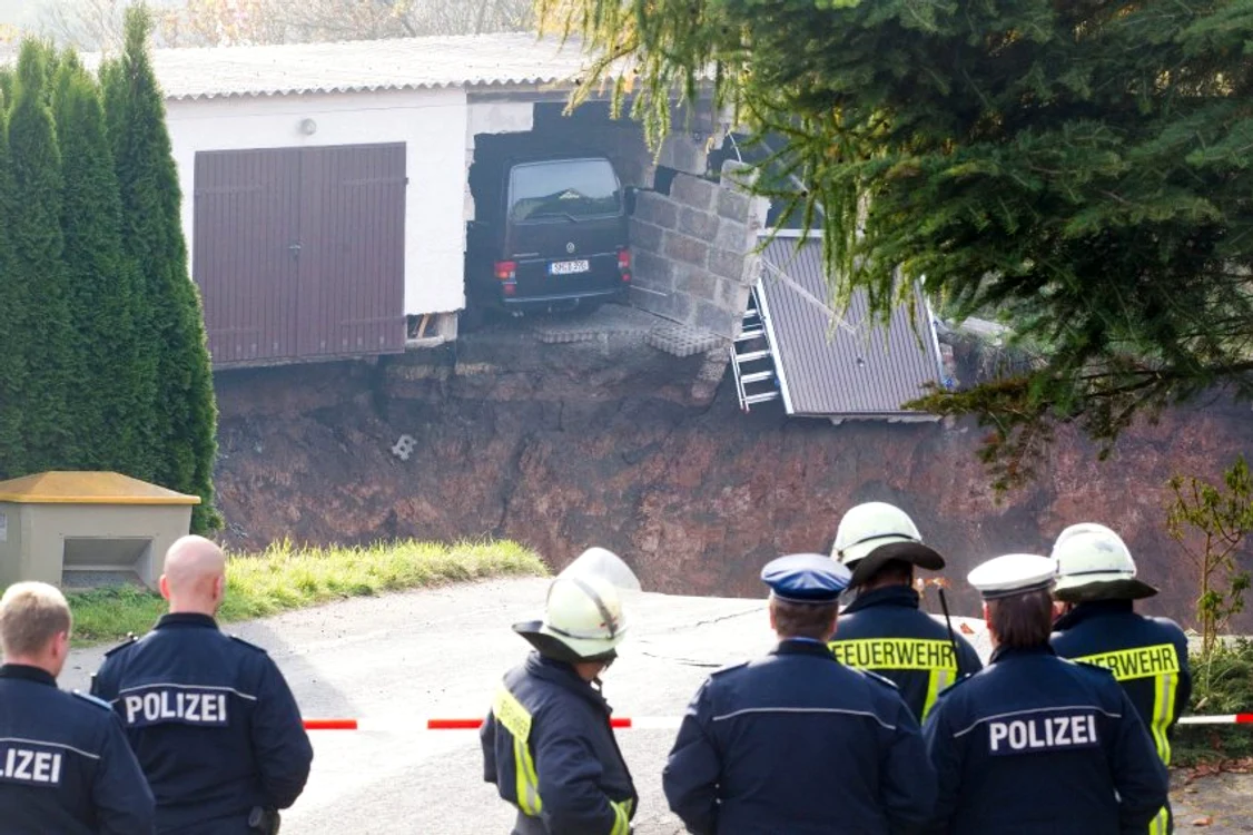 Groapa uriaşă din oraşul german Schmalkalden FOTO: Spiegel Online