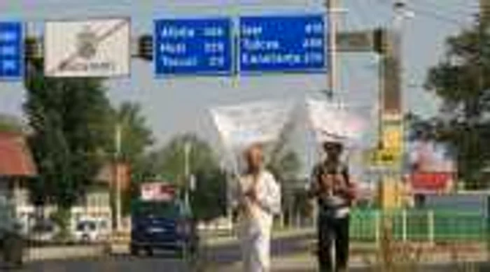 Marş de protest anti Roşia Montană Bacău-Bucureşti   FOTO Lucian Muntean