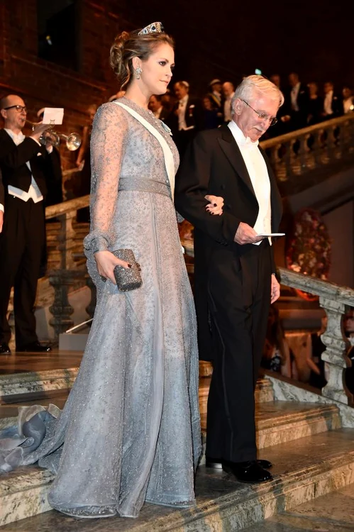 Prințesa Madeline a purtat o coroană cu diamante turcoaz
