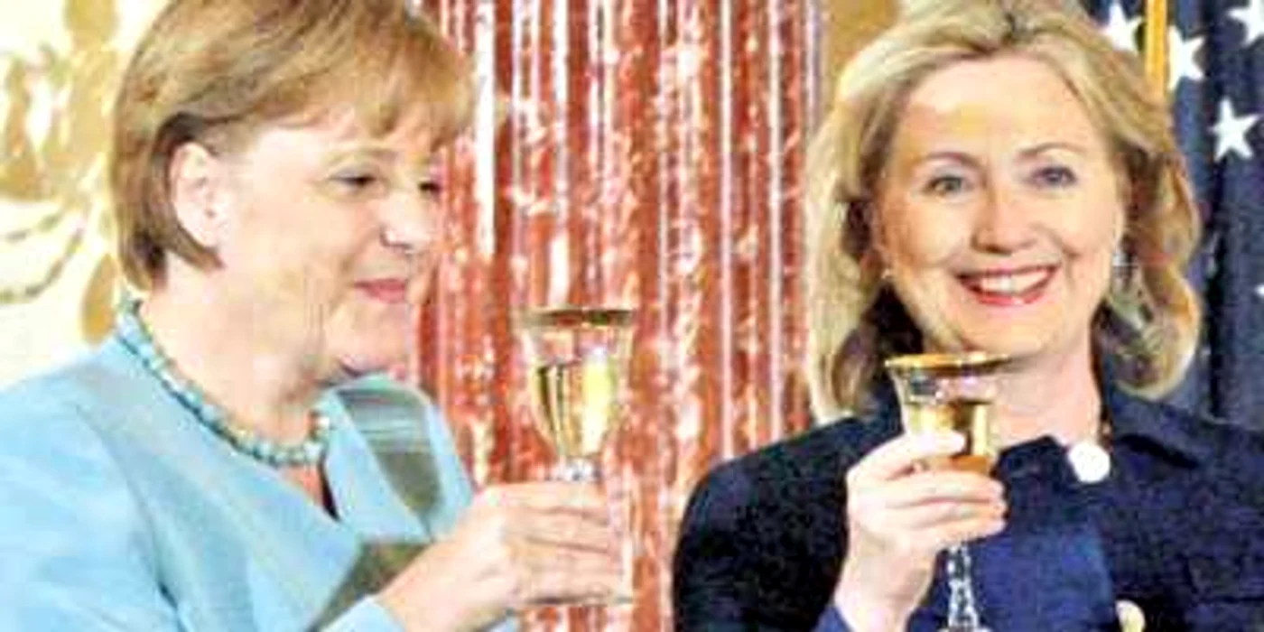 Angela Merkel şi Hilarry Clinton, cele mai influente doamne  