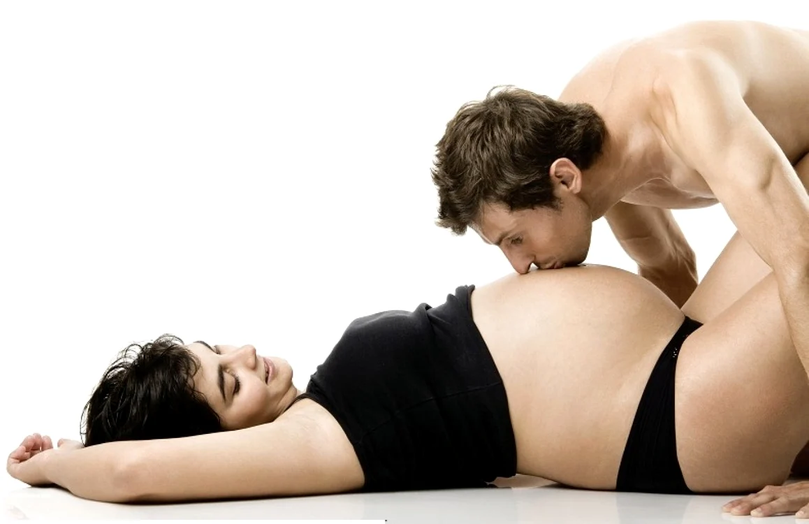 Poziţii sexuale în timpul sarcinii/FOTO www.starrfmonline.com