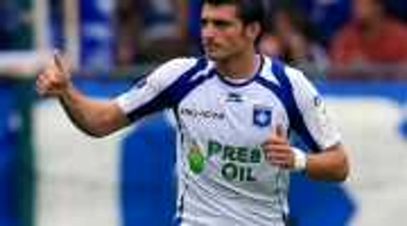 FOTBAL: Daniel Niculae a jucat 16 minute pentru Auxerre - VIDEO