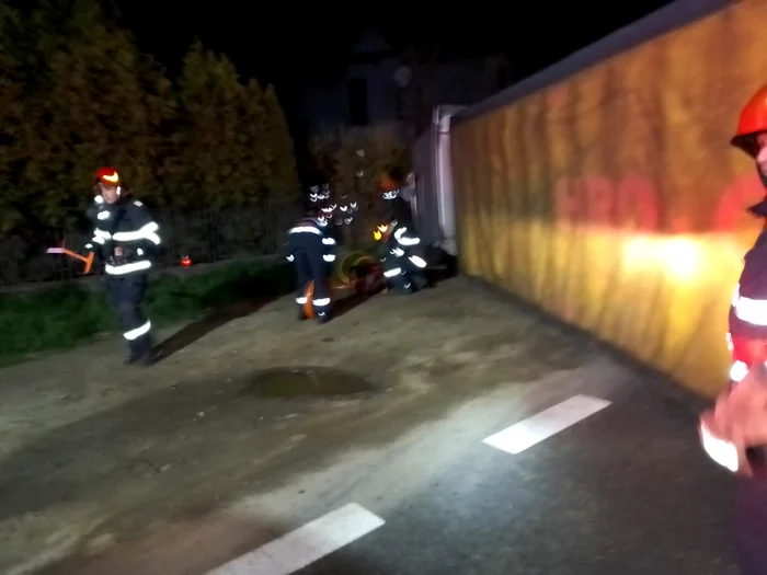 Accident mortal pe Valea Oltului șofer bulgar strivit de un TIR răsturnat Foto ISU Vâlcea