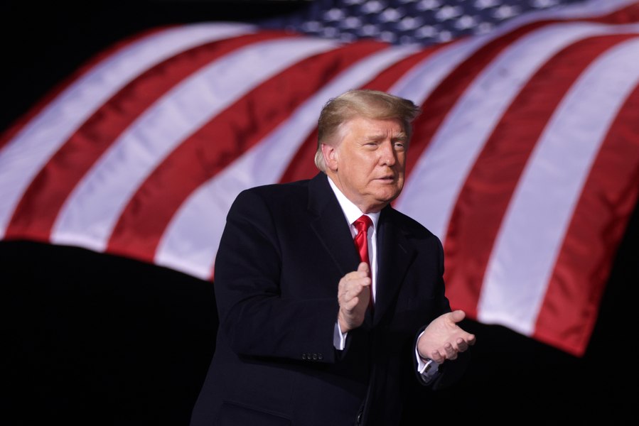 „Este nepractică şi foarte costisitoare”. Lui Donald Trump nu-i place ora de vară. Când va fi eliminată