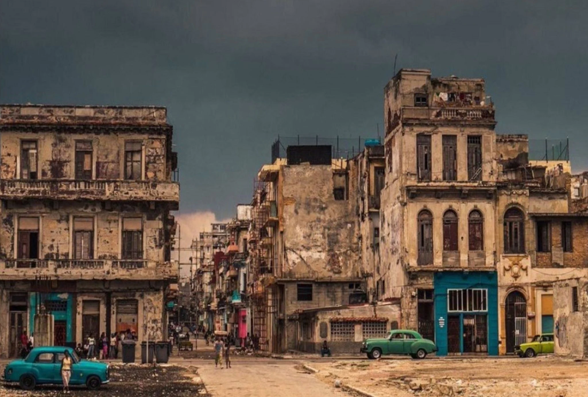 Cubanezii își duc viața între pene de curent, scumpiri şi presiuni americane. „Ne scufundăm. Totul se reduce la supravieţuire”