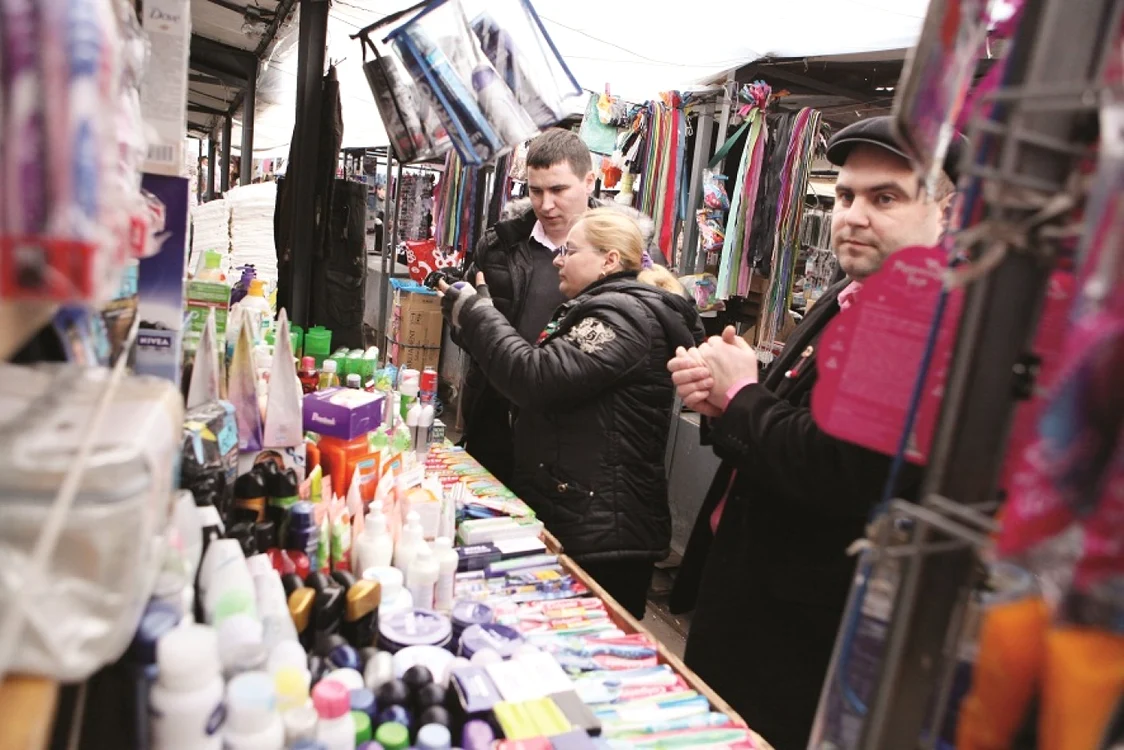 Potrivit Protecţiei Consumatorului, 80% din produsele cosmetice nu sunt însoţite de acte de provenienţă. Foto: Dumitru Goncear