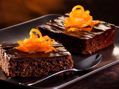 Negresa cu portocale  Sursa foto shutterstock 128694440 jpg