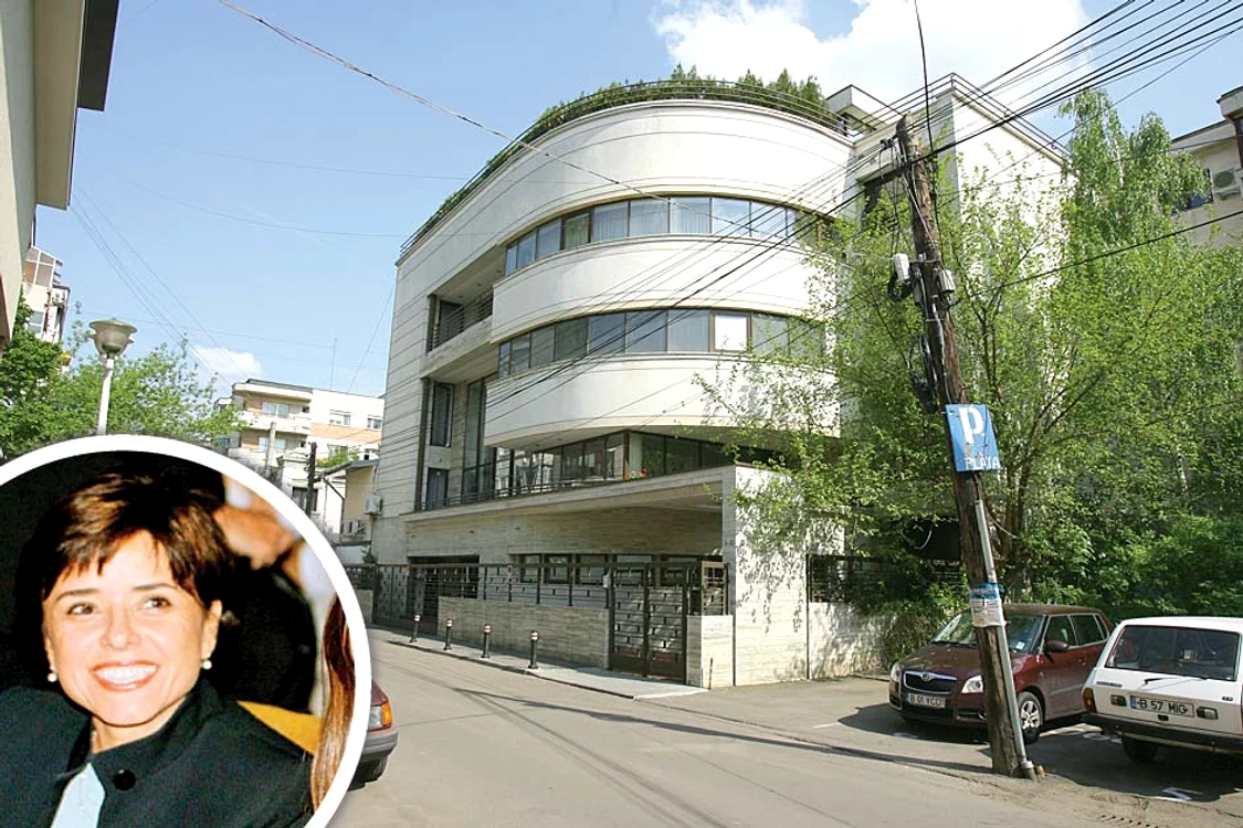 Cristiana a rămas în vila enormă din Dorobanţi