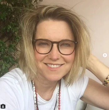 lucy lawless prezent png