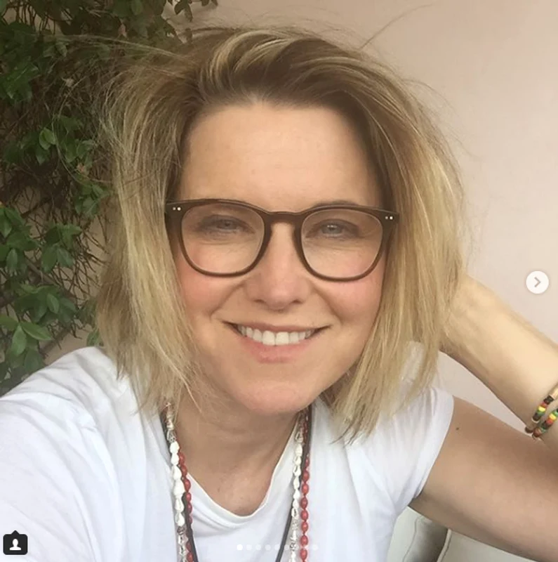 lucy lawless prezent png