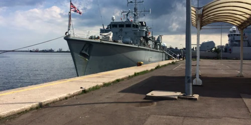 Nava HMS CHIDDINGFOLD a acostat in portul constanta. foto v.m.