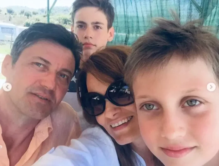 Elvira Deatcu este căsătorită de 23 de ani cu Horea Nicorici. Au împreună doi băieți, Filip și Luca