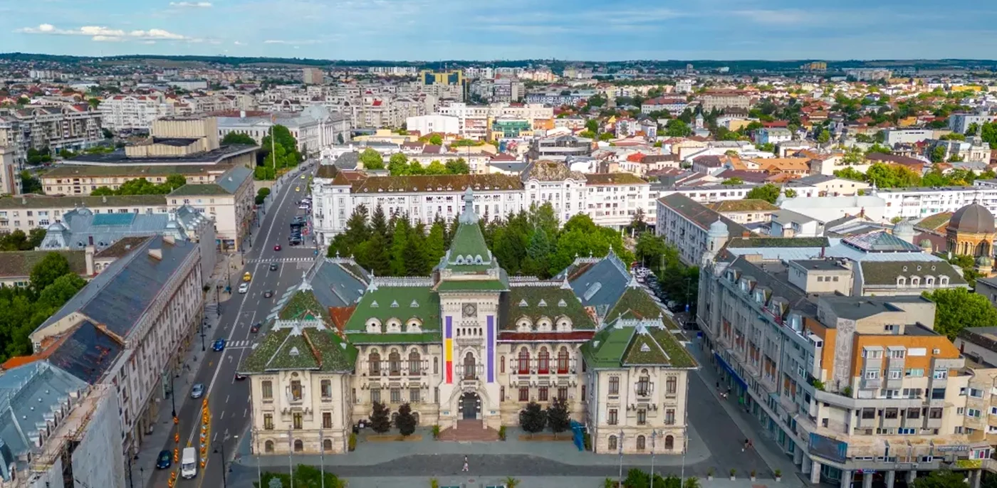 Tot mai mulți turiști ajung în Craiova / foto: Shutterstock