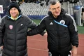 Dan Petrescu si Ioan Ovidiu Sabau (Sportpictures) jpg