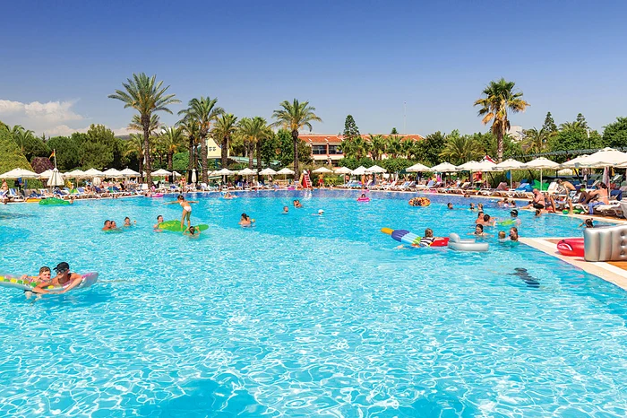 Resorturile din Antalya  sunt recomandate  familiilor cu copii