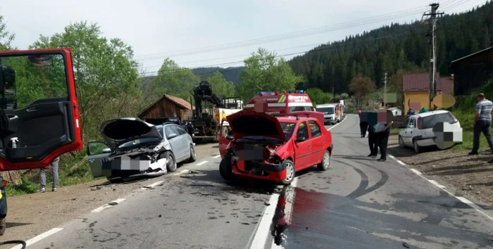 Un bătrân a decedat în accidentul petrecut la Poiana Teiului FOTO ISU Neamţ