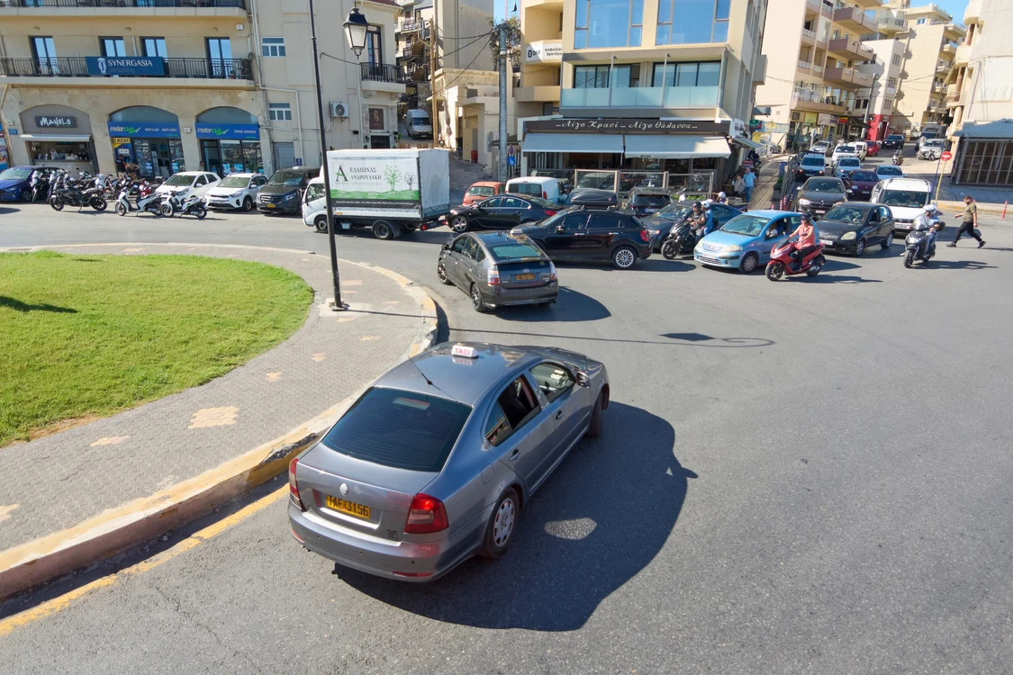 Sensurile giratorii sunt considerate una dintre cele mai eficiente soluții. FOTO: Shutterstock