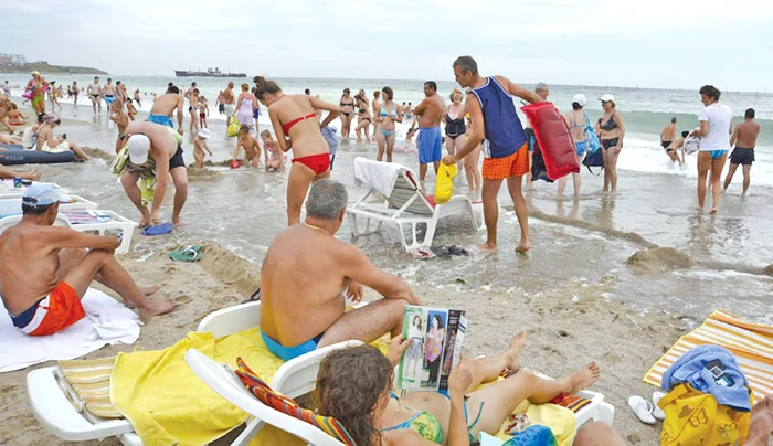 Pe Litoral sunt  nori, iar vineri  va ploua