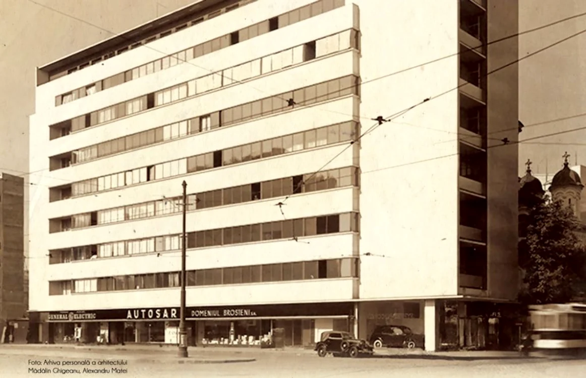 Un
secol de arhitectură românească