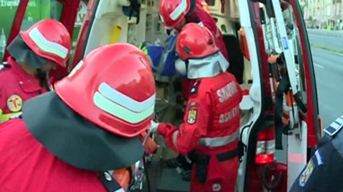 
    Șapte persoane au fost transportate la spital în urma accidentului  